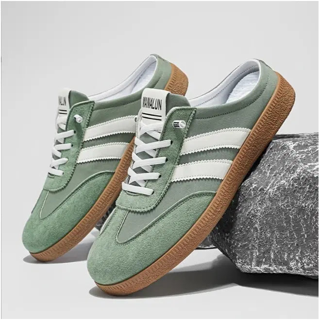 Men's Casual Sneakers.